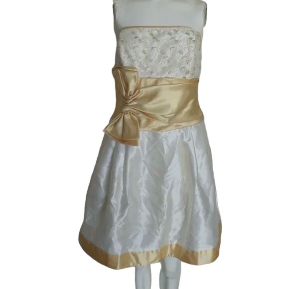 Jessica McClintock GUNNE SAX Dress, Junior 3/S, Strapless, White/Gold, Bow - Picture 8 of 13
